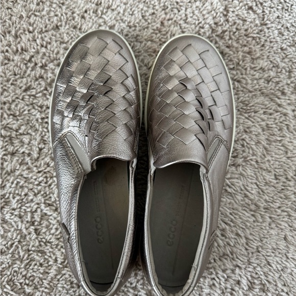 Ecco Soft 7 Woven Leather Slip-On Sneaker - NEVER WORN - Picture 2 of 7